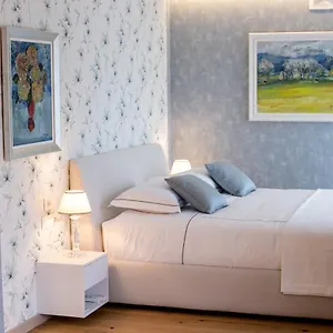seven-luxury-suites-apartments.albaniahotels.org/