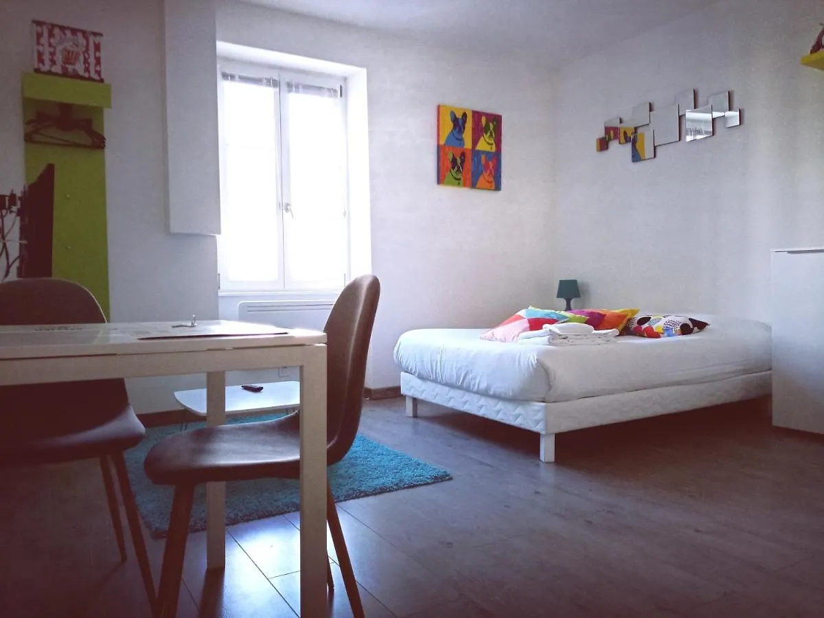 Grand Studio Au Bord De L\'Eau location
